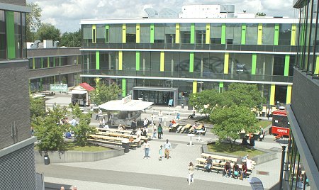Schulhof Rhein-Waal